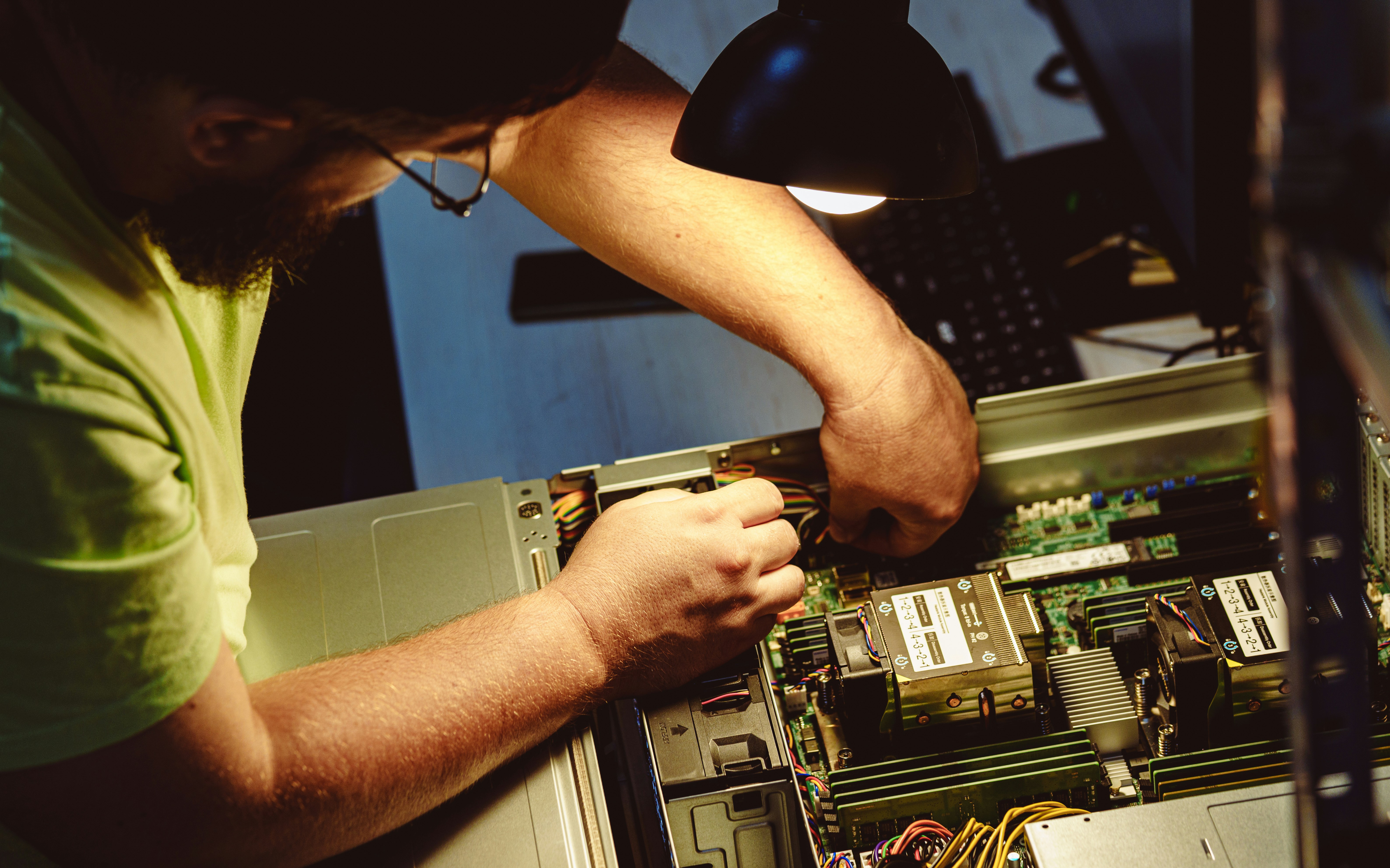 Equipment Maintenance CRM Dashboard for Indian manufacturing industries